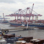 découvrez comment rotterdam, le géant portuaire européen, entame une transformation énergétique progressive pour un avenir plus durable et innovant.
